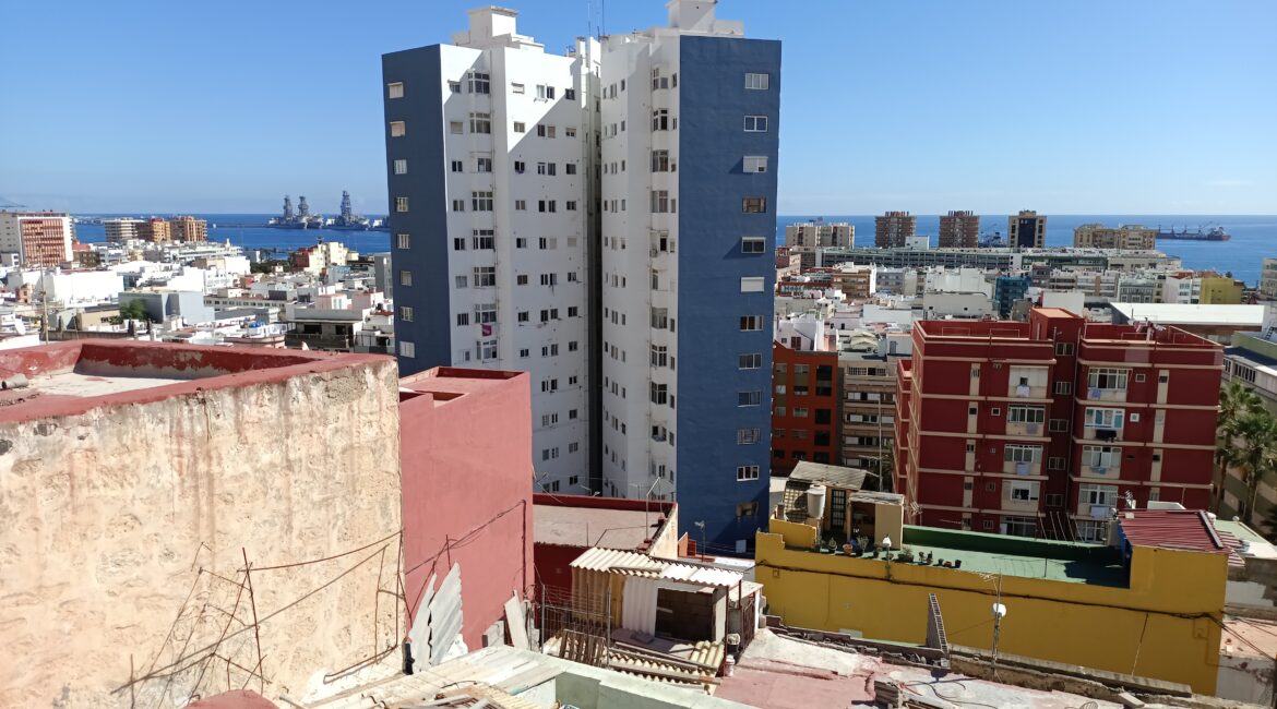 Vivienda a reformar en el Risco